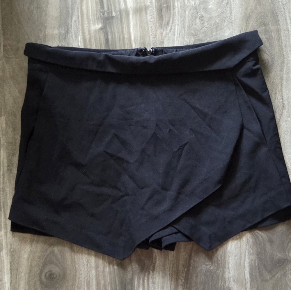 Worthington Black Skorts with Stretchy Athletic Fit